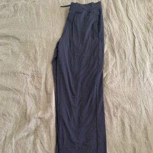 Lululemon Kung Fu Pants - Large - Black